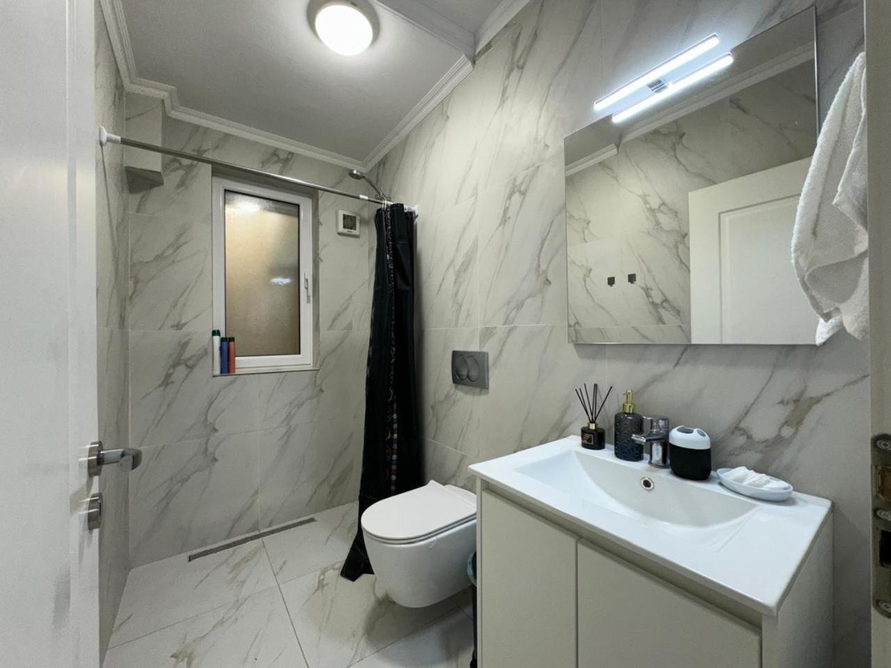 טיראנה Center Luxury Rooms מראה חיצוני תמונה
